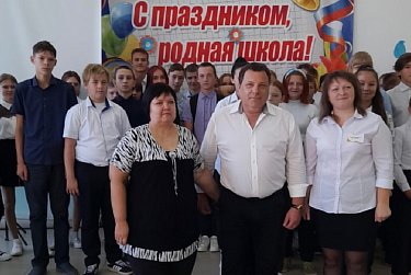 Патриотическая лекция от депутата